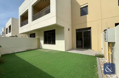 Apartment - 3 Bedrooms - 3 Bathrooms for rent in Naseem Townhouses - Town Square - Dubai
