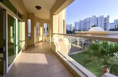 Apartment - 2 Bedrooms - 4 Bathrooms for rent in Al Khudrawi - Shoreline Apartments - Palm Jumeirah - Dubai