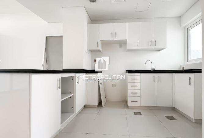 15845800 - Property Image 3