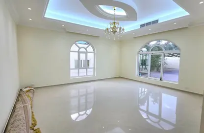 Villa - 3 Bedrooms - 4 Bathrooms for rent in Nad Al Sheba 4 - Nad Al Sheba - Dubai
