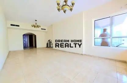 Apartment - 3 Bedrooms - 4 Bathrooms for rent in Al Taawun - Sharjah