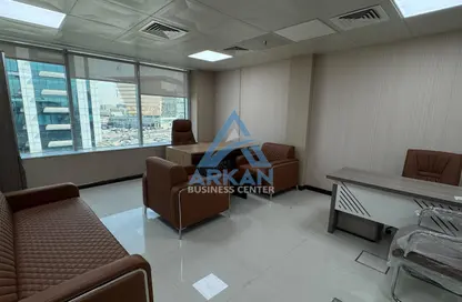 مركز أعمال - استوديو - 4 حمامات للايجار في بناية الخيمة - بورسعيد - ديرة - دبي