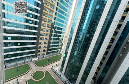 شقة - غرفة نوم - 2 حمامات للبيع في أورينت تاور 1 - أورينت تاور - البستان - عجمان