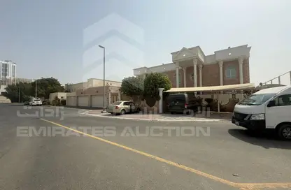 Villa - 3 Bedrooms - 2 Bathrooms for sale in Al Barsha 1 - Al Barsha - Dubai