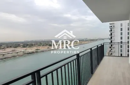 Apartment - 3 Bedrooms - 4 Bathrooms for sale in Waters Edge - Yas Island - Abu Dhabi