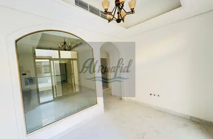 شقة - 3 غرف نوم - 3 حمامات للايجار في 3 المويهات - المويهات - عجمان