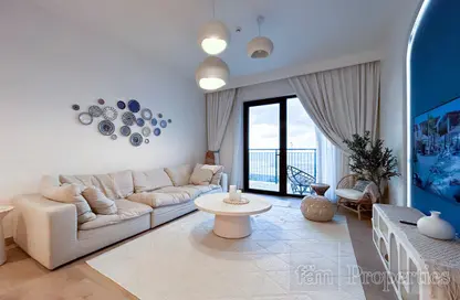 Living Room image for: Apartment - 1 Bedroom - 1 Bathroom for rent in La Cote Building 1 - Jumeirah 1 - Jumeirah - Dubai, Image 1