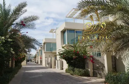 Townhouse - 5 Bedrooms - 5 Bathrooms for sale in Sharjah Sustainable City - Sharjah