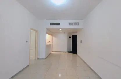 شقة - غرفة نوم - 1 حمام للايجار في برج ماكين - منطقة النادي السياحي - أبوظبي