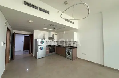 شقة - غرفة نوم - 2 حمامات للبيع في عزيزي فاريشتا - الفرجان - دبي