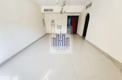 Apartment - 2 Bedrooms - 3 Bathrooms for rent in Fire Station Road - Muwaileh - Sharjah