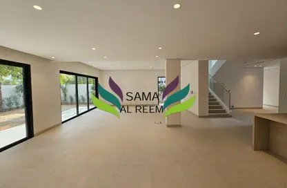 Villa - 5 Bedrooms - 6 Bathrooms for rent in Umm Suqeim 1 Villas - Umm Suqeim 1 - Umm Suqeim - Dubai