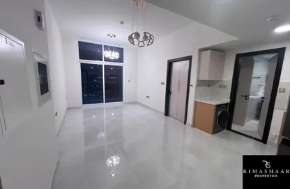 شقة - غرفة نوم - 1 حمام للايجار في سكايز من دانوب - ارجان - دبي