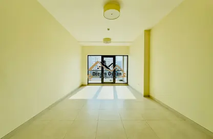 Apartment - 2 Bedrooms - 3 Bathrooms for rent in Al Waleed Garden - Al Jaddaf - Dubai