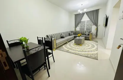 Apartment - 2 Bedrooms - 2 Bathrooms for rent in Corniche Tower - Ajman Corniche Road - Ajman
