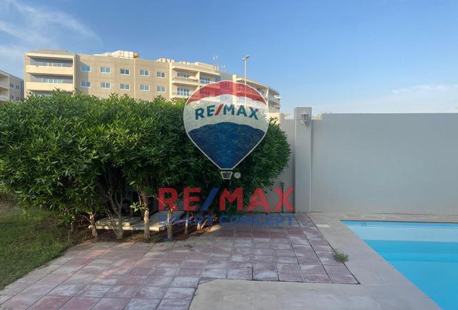 Villa - 5 Bedrooms - 6 Bathrooms for sale in Desert Style - Al Reef Villas - Al Reef - Abu Dhabi
