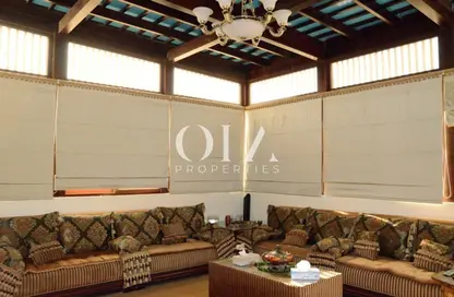 Living Room image for: Townhouse - 5 Bedrooms - 6 Bathrooms for sale in Al Reef Villas - Al Reef - Abu Dhabi, Image 1