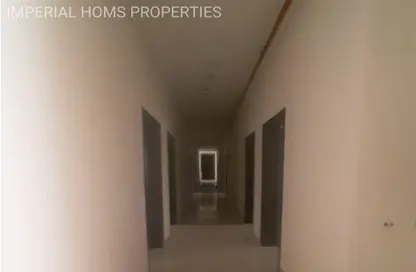 مجمع سكني - 8 غرف نوم - 4 حمامات للايجار في الجرف الصناعية 1 - الجرف الصناعية - عجمان