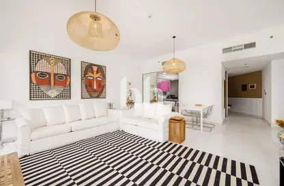 شقة - 2 غرف نوم - 3 حمامات للايجار في (برج كيان (إنفينيتي - دبي مارينا - دبي