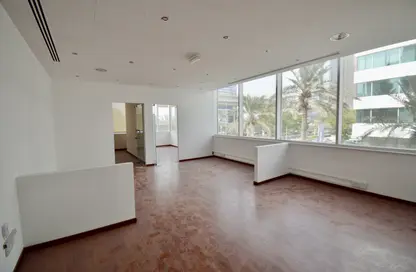 Office Space - Studio - 1 Bathroom for rent in Emaar Business Park Building 2 - Emaar Business Park - Sheikh Zayed Road - Dubai