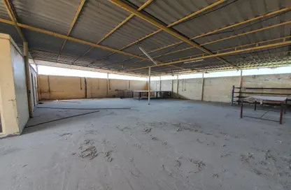 Warehouse - Studio - 4 Bathrooms for rent in Al Rams - Ras Al Khaimah