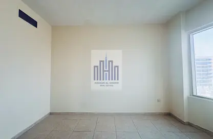 Apartment - 2 Bedrooms - 2 Bathrooms for rent in Fire Station Road - Muwaileh - Sharjah