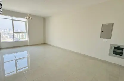 Apartment - 2 Bedrooms - 3 Bathrooms for rent in Ajman Corniche Residences - Ajman Corniche Road - Ajman