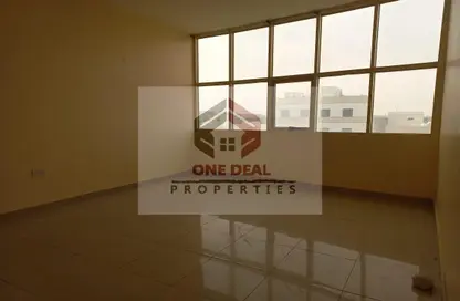 Empty Room image for: Apartment - 3 Bedrooms - 3 Bathrooms for rent in Al Niyadat - Central District - Al Ain, Image 1