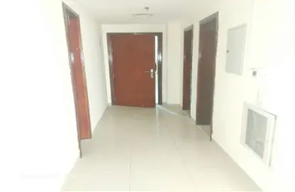 Apartment - 2 Bedrooms - 2 Bathrooms for rent in Al Ghazal Tower - Al Khan Lagoon - Al Khan - Sharjah