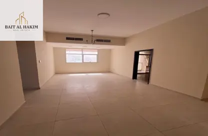 Apartment - 2 Bedrooms - 2 Bathrooms for rent in Al Jurf 2 - Al Jurf - Ajman Downtown - Ajman