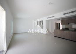 Empty Room image for: Villa - 3 bedrooms - 3 bathrooms for rent in Manazel Al Reef 2 - Al Samha - Abu Dhabi, Image 1