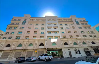 Apartment - 1 Bedroom - 2 Bathrooms for rent in Muwailih Building - Muwaileh - Sharjah