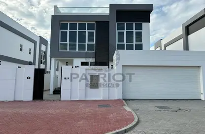 Outdoor House image for: Villa - 4 Bedrooms - 5 Bathrooms for rent in Al Safa 2 - Al Safa - Dubai, Image 1