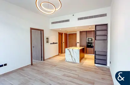 شقة - غرفة نوم - 2 حمامات للايجار في اكسفورد جاردنز - ارجان - دبي