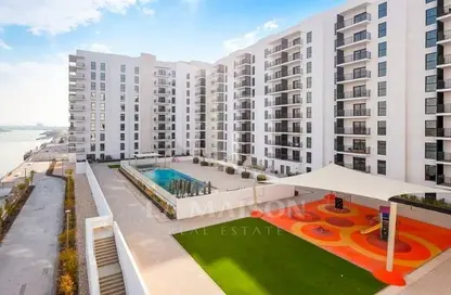 Apartment - 2 Bedrooms - 2 Bathrooms for rent in Waters Edge - Yas Island - Abu Dhabi
