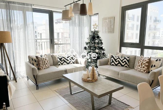 UNFURNISHED | CORNER UNIT | HIGH FLOOR