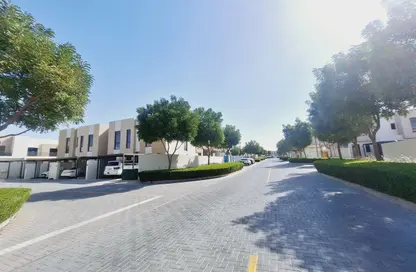 Townhouse - 2 Bedrooms - 4 Bathrooms for rent in Nasma Residence - Al Tai - Sharjah