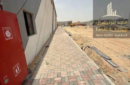 مستودع - استوديو - 4 حمامات للايجار في أم الثعوب - أم القيوين