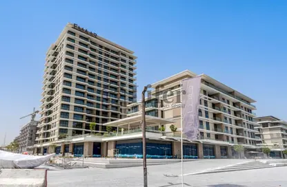 Apartment - 2 Bedrooms - 2 Bathrooms for sale in Seagate Building 1 - Seagate - Mina Rashid - Dubai