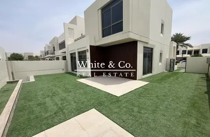 Townhouse - 4 Bedrooms - 4 Bathrooms for rent in Noor Townhouses - Town Square - Dubai