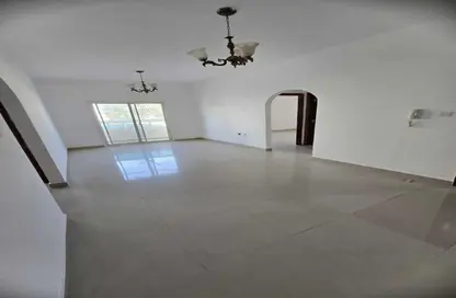 Apartment - 2 Bedrooms - 2 Bathrooms for rent in Geepas Building 3 - Al Rashidiya 2 - Al Rashidiya - Ajman