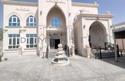 فيلا - 5 غرف نوم - 7 حمامات للايجار في مدينة الرياض - أبوظبي