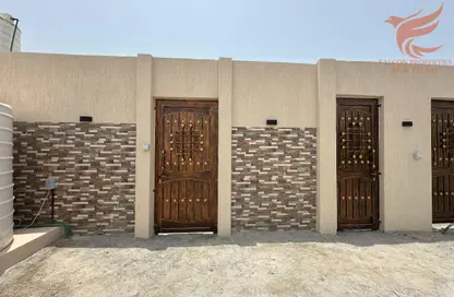 Villa - 3 Bedrooms - 2 Bathrooms for rent in Julfar - Ras Al Khaimah