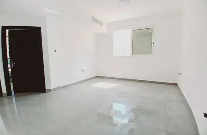 Apartment - 1 Bedroom - 1 Bathroom for rent in AlFalah - Muwaileh Commercial - Sharjah