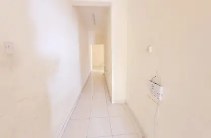 Hall / Corridor image for: Apartment - 3 Bedrooms - 3 Bathrooms for rent in Al Zaafaran - Al Khabisi - Al Ain, Image 1