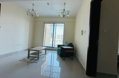 شقة - غرفة نوم - 2 حمامات للايجار في مجمع روكسانا السكني - دي - روكسانا ريزيدنس - قرية الجميرا سركل - دبي