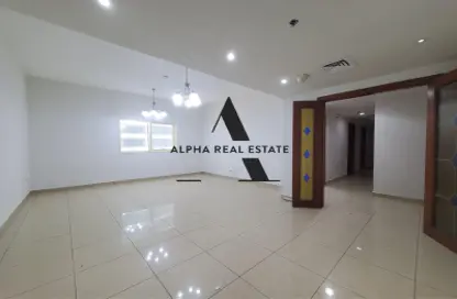 Apartment - 2 Bedrooms - 3 Bathrooms for rent in Al Dana Tower - Al Majaz 3 - Al Majaz - Sharjah
