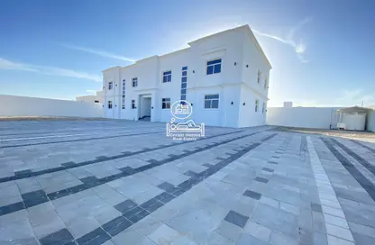 Apartment - 1 Bedroom - 1 Bathroom for rent in Shakhbout City - Abu Dhabi