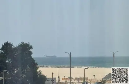 Apartment - 1 Bedroom - 2 Bathrooms for rent in Ajman Corniche Residences - Ajman Corniche Road - Ajman