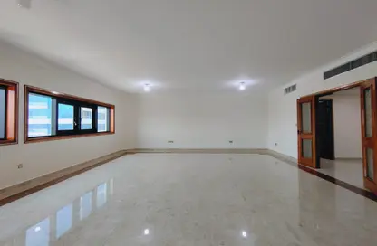 شقة - 4 غرف نوم - 5 حمامات للايجار في برج حمدان - الشارع الشرقي - شارع حمدان - أبوظبي